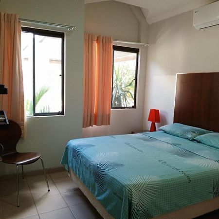 Pequeno Y Acogedor Departamento Con Garaje Y Recibe Pequenos Peluditos Santa Cruz de La Sierra Εξωτερικό φωτογραφία