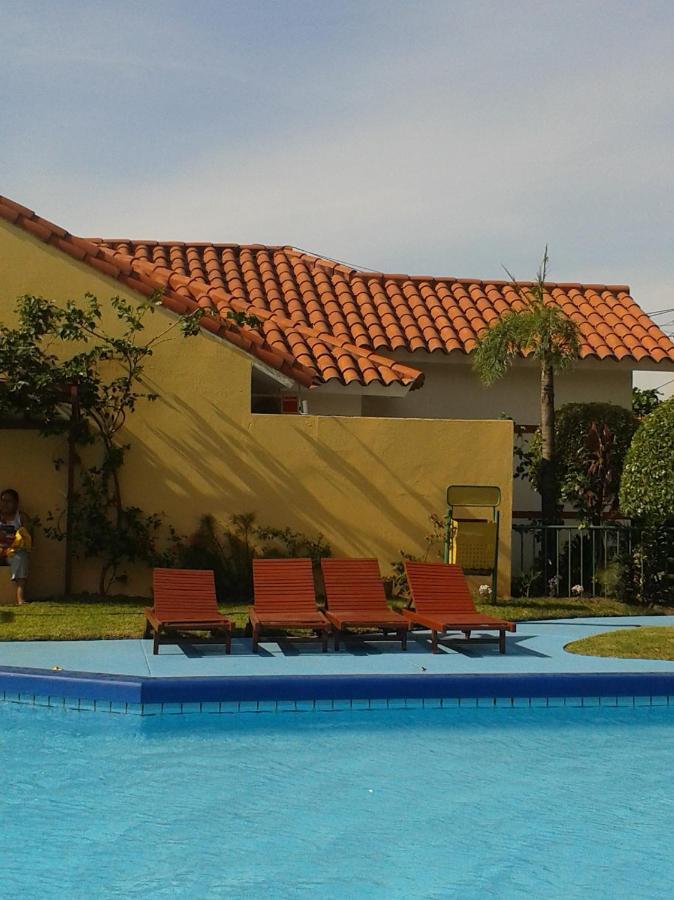 Pequeno Y Acogedor Departamento Con Garaje Y Recibe Pequenos Peluditos Santa Cruz de La Sierra Εξωτερικό φωτογραφία